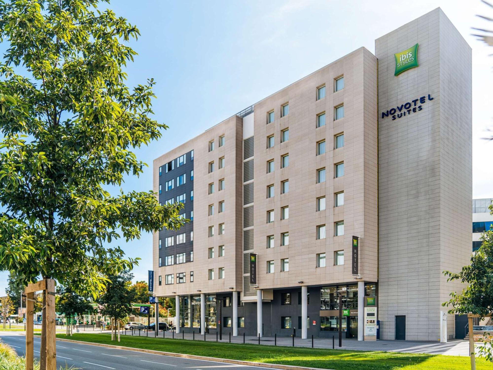 Ibis Styles Nice Aeroport Arenas Exterior foto